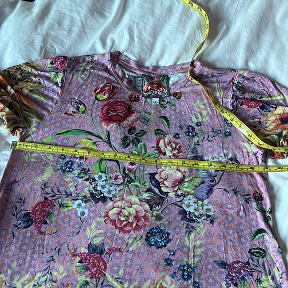 Johnny Was medium floral short sleeved top. - Picture 4 of 5